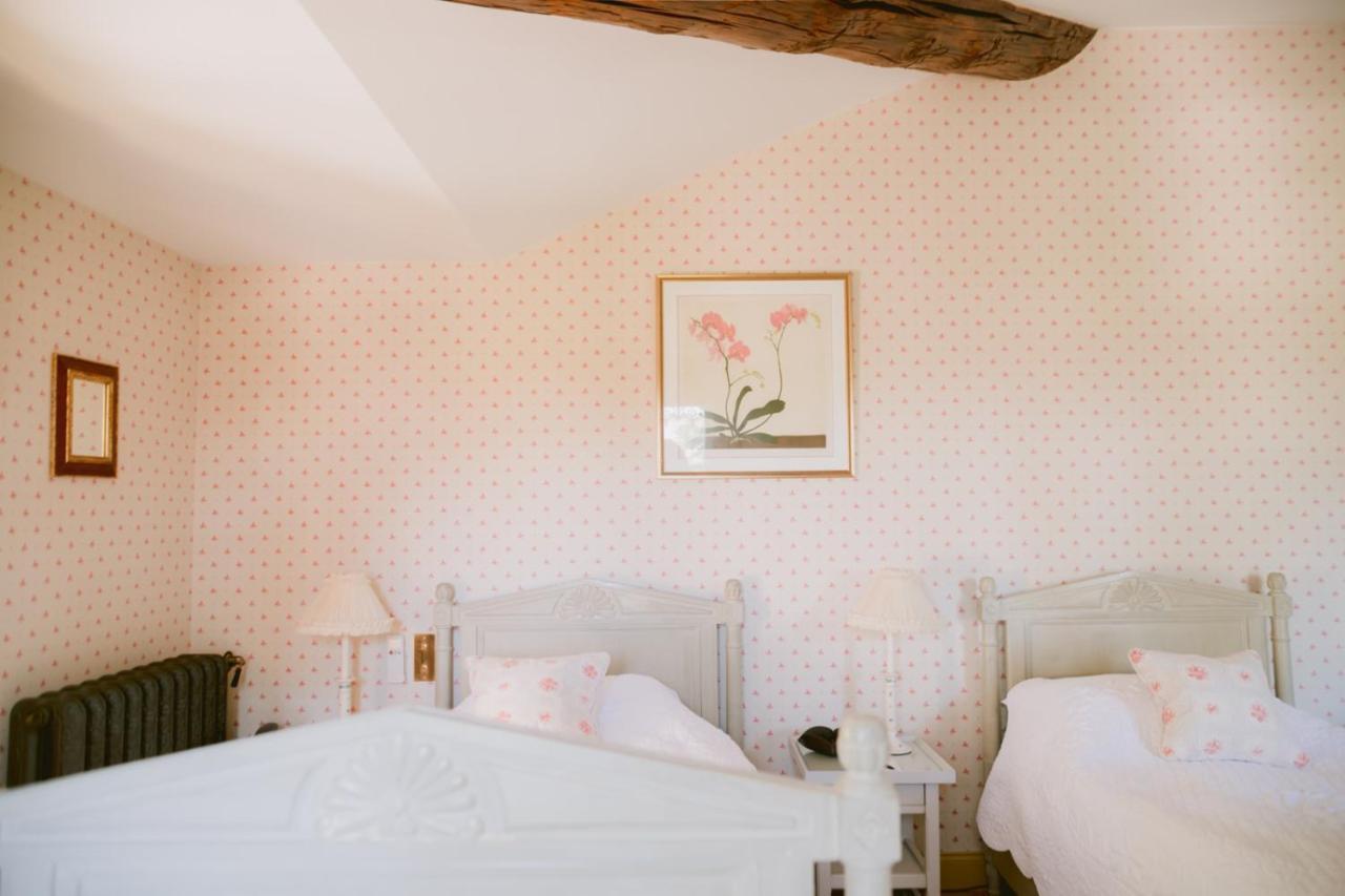 Hotel Chateau De Varenne Sauveterre (Gard)